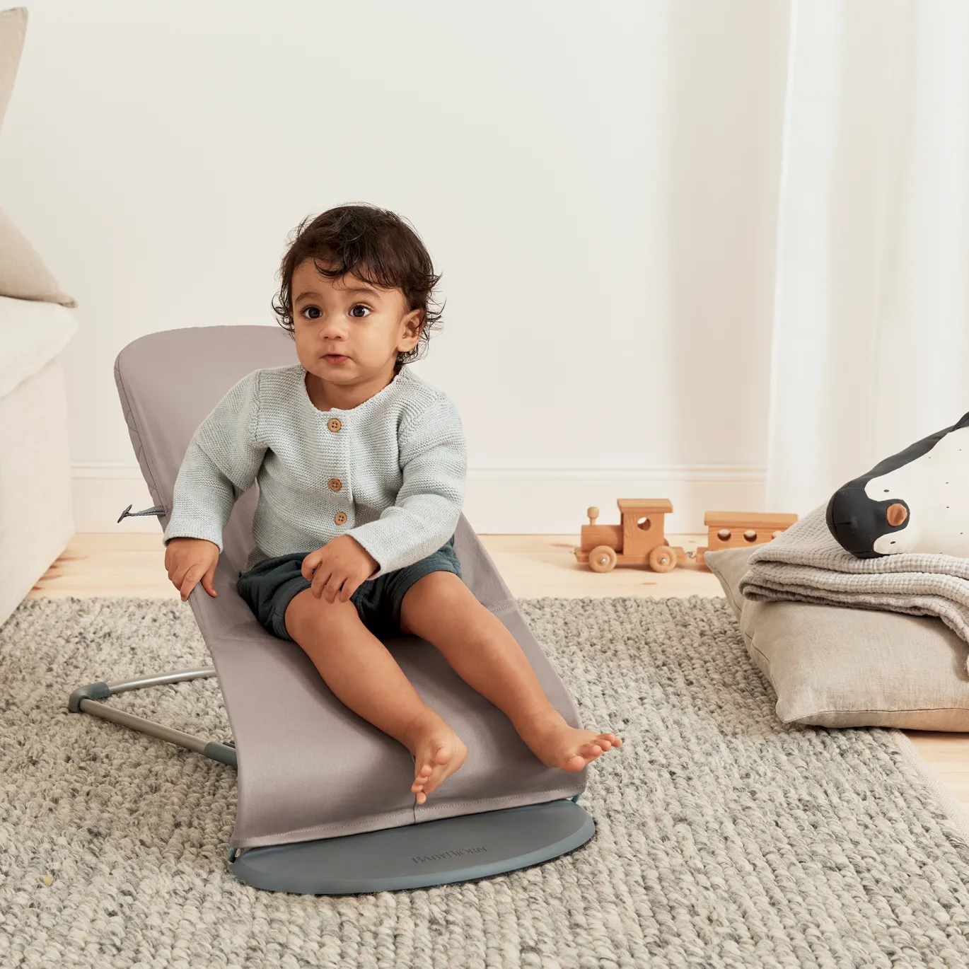 Babywippe Bliss Sand Grey