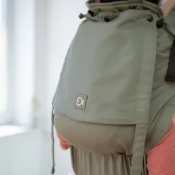 ELSA & EMIL Babytrage HUGIFY Fullbuckle Krokodilgrün