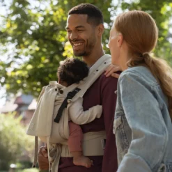 ELSA & EMIL Babytrage HUGIFY Halfbuckle Kängurubeige