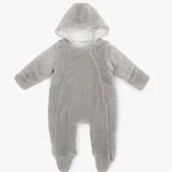 Kuscheloverall mit Klapphänden