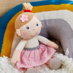 Kuschelpuppe Lara