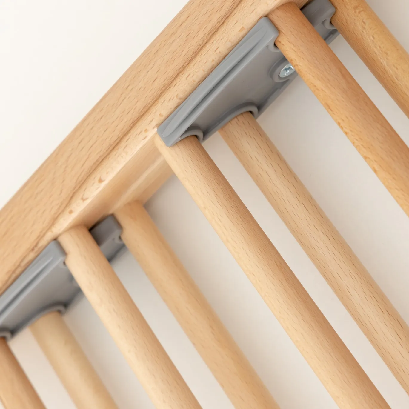 Schwenk-Treppenschutzgitter Plus 67 – 95 cm
