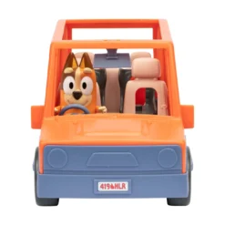 Spielzeug-Familienauto Bluey