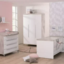 3-türiger Kleiderschrank Mathea